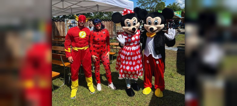 verschiedene Comic Stars auf derm Pfingstmarkt 2025