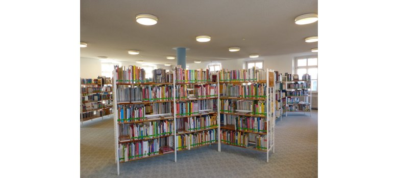 Bücherregale Stadtbibliothek Germersheim