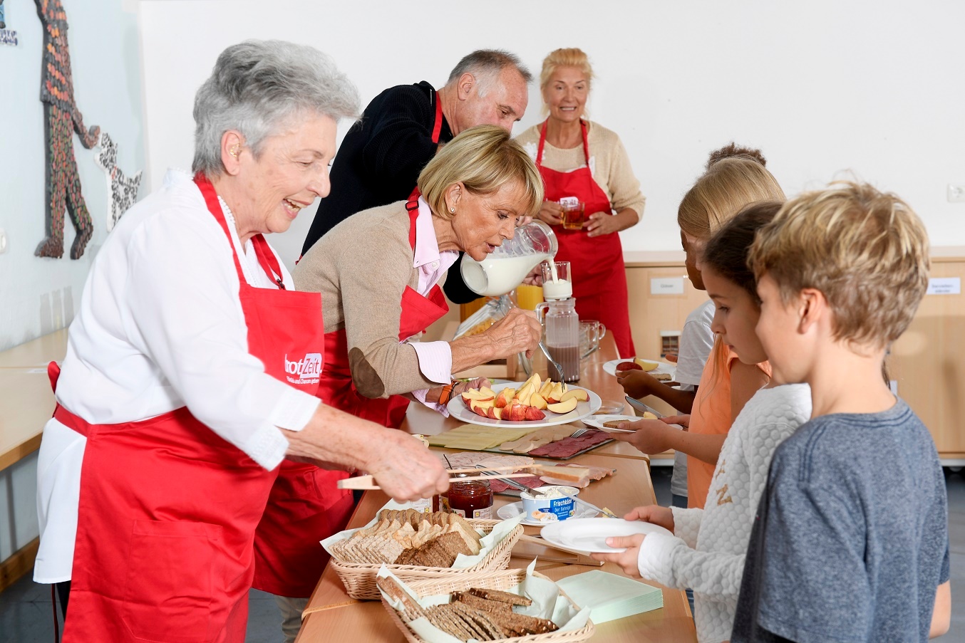brotZeit e.V. Shooting in der Grundschule Schererplatz in München Pasing am 18.10.2022 Agency People Image (c) Michael Tinnefeld